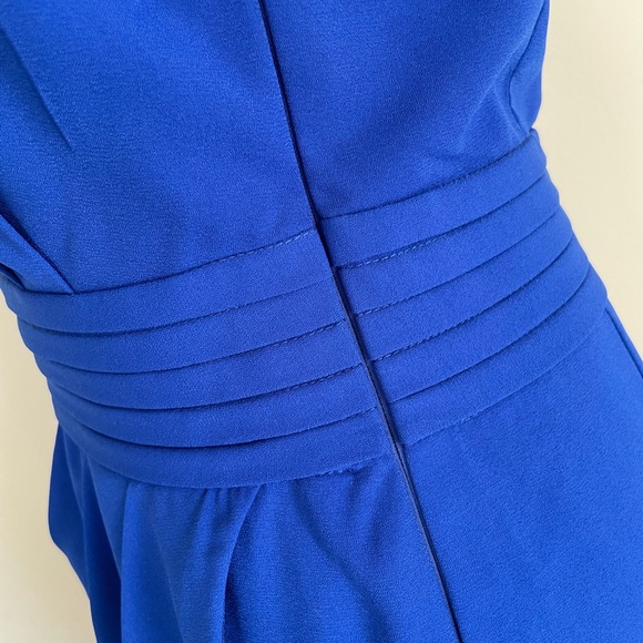 MINUET by MODCLOTH ONE SHOULDER BOW, PLEATED WAIST, SIDE ZIP, SZ L, ROYAL BLUE - Picture 14 of 17